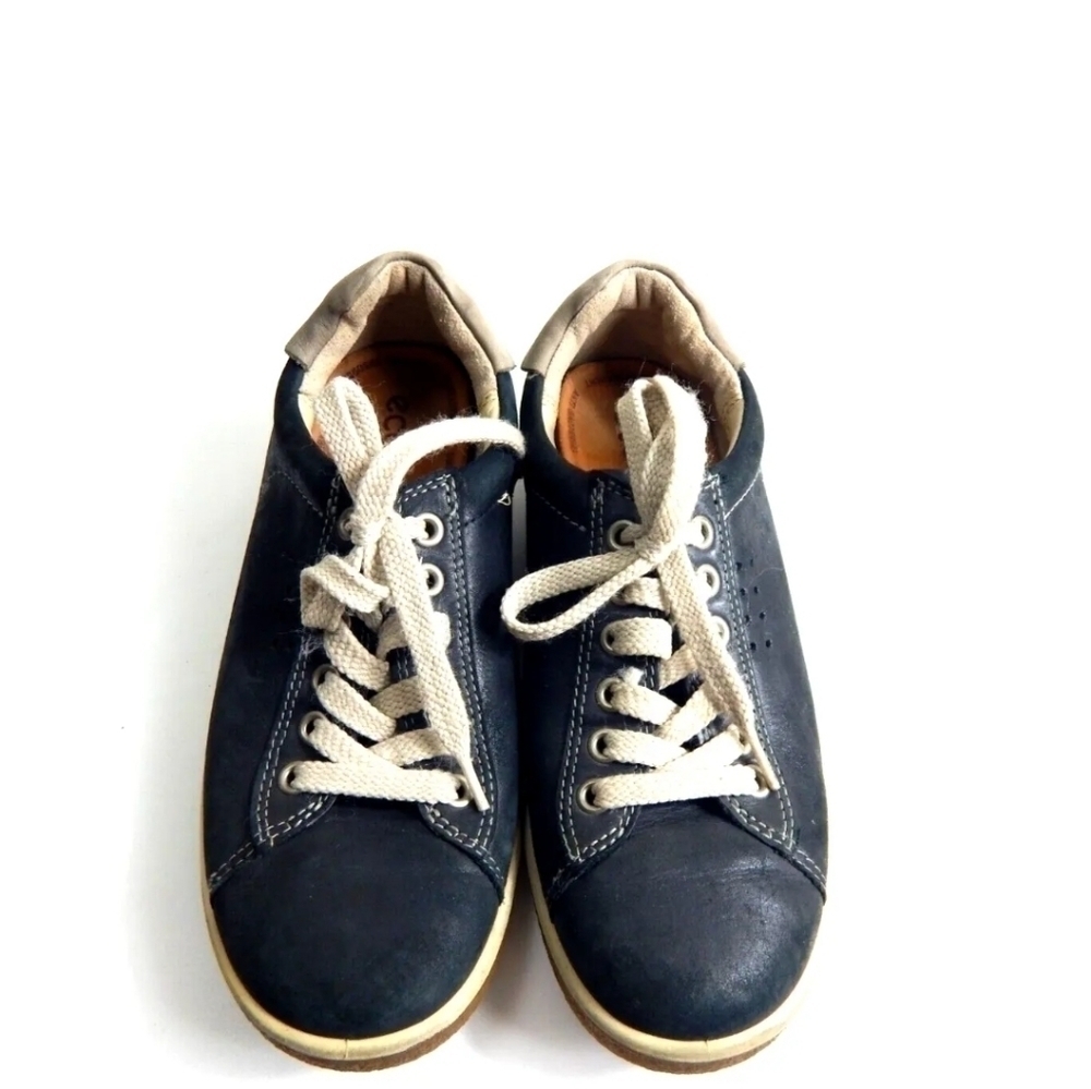 Ecco Chase II Black Leather Sneakers
